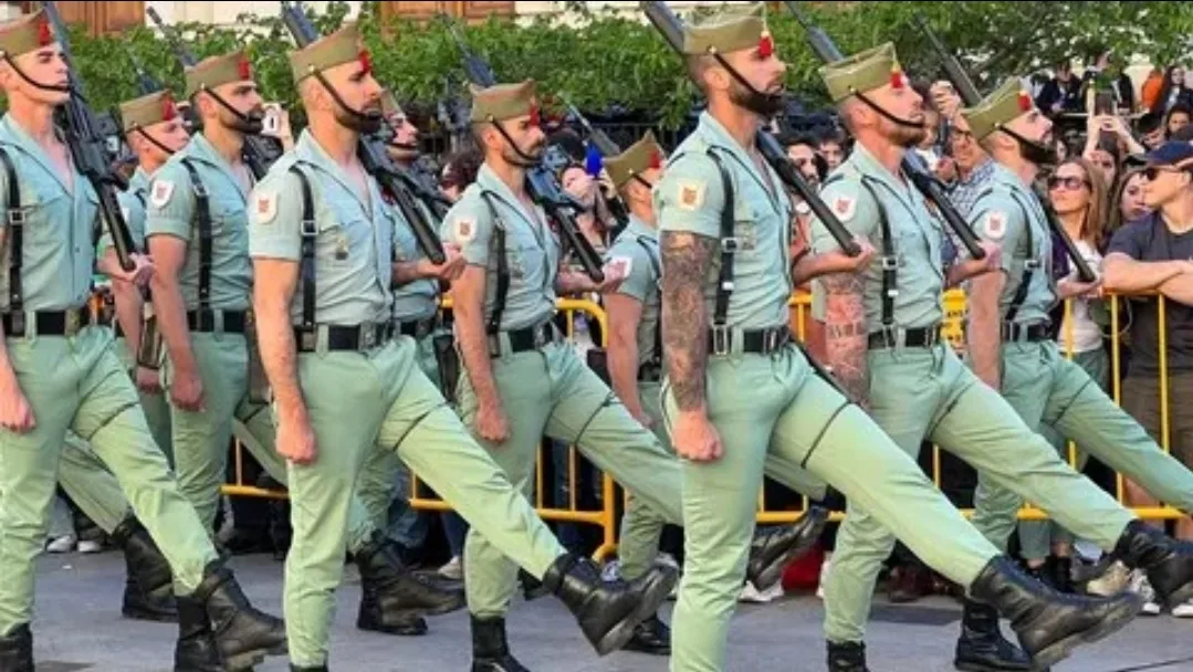 سبتة :     من “جحيم الامتيازات” إلى أزمة السكن … مأساة الجنود الإسبان في الثغر المحتل