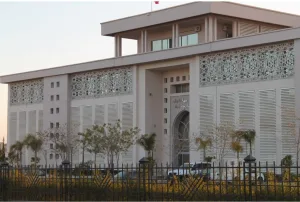 وجدة :    فضيحة ابتزاز داخل مقر الملحقة الإدارية الثامنة … عناصر من القوات المساعدة وراء معاناة المواطنين