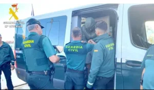 هكذا كانت تعمل الشبكة التي نقلت مهاجرين سريين من سبتة المحتلة إلى الجزيرة الخضراء في قوارب ترفيهية مزيفة