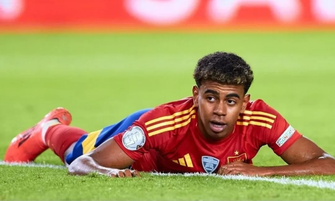 يصفونه ب “المورو” و “النيكرو المتسخ” :        المغربي لامين جمال الذي فضل إسبانيا يتعرض ل 20 ألف إعتداء عنصري !!