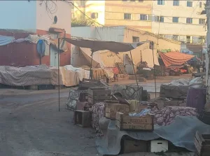 الناظور :    سوق إشوماي يتحول إلى “حارة بومباي” … قانون الغاب يسود و”السلطة” في عطلة مفتوحة !