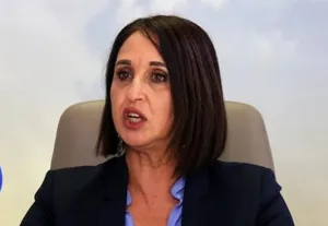 نبيلة منيب :      المغرب لكي يتطور يجب أن يكتسب “مناعة داخلية” تبدأ بالديمقراطية ومحاربة الفساد والاستبداد