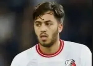 الظهير الأيسر الكرواني قد يعزز صفوف ريال بيتيس لمجاورة الزلزولي وأمرابط