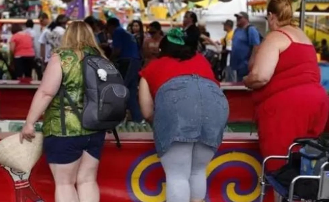 مثير :      ترامب يمنع أصحاب المؤخرات الكبيرة … من الدخول إلى الولايات المتحدة !!