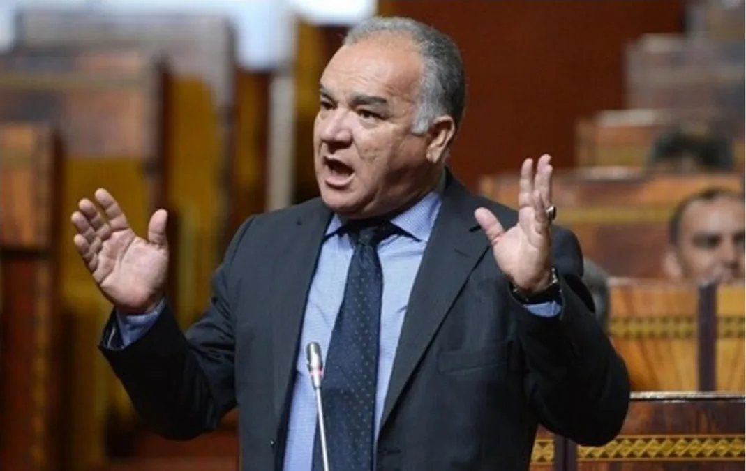 الحسيمة :       أزمة بنيوية تهدّد التعليم بجماعة بني عمارت … ومضيان يطالب بإجراءات استعجالية