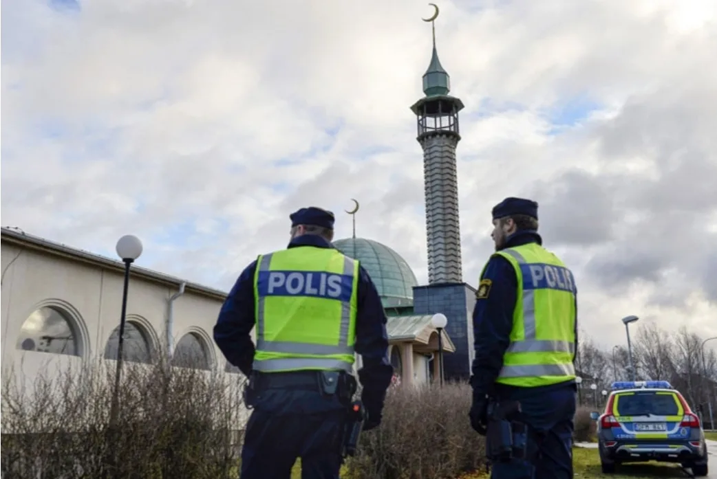 “تجار الدين الذئاب” :     أئمة الإخوان المسلمين في السويد يسرقون أموال باهظة من المؤسسات التعليمية