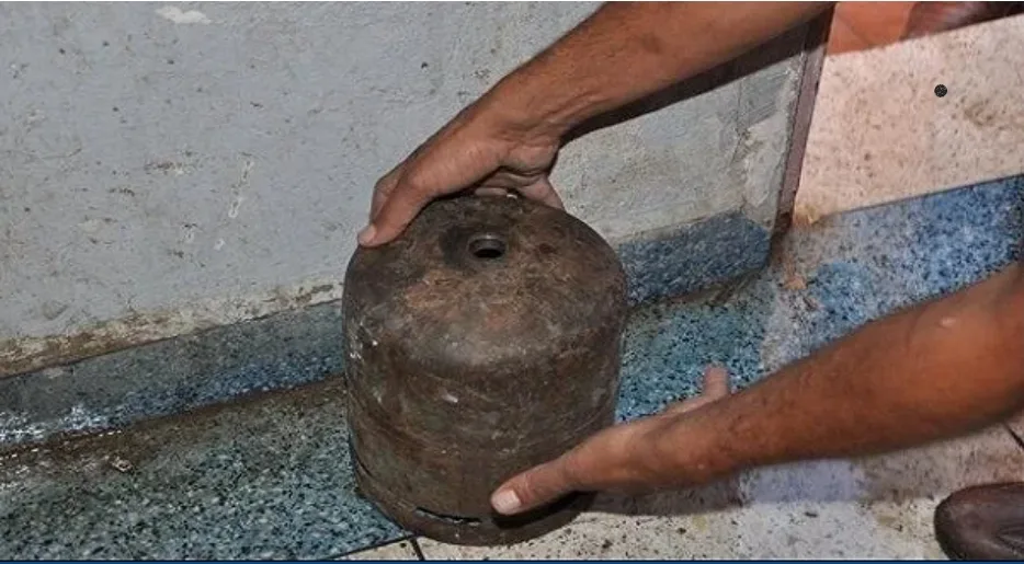 تجار القرب يتخلّون عن بيع “البوطا الصغيرة” وتحذيرات من تحولها إلى عبء غير مربح وخطر محتمل