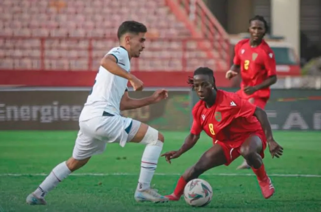 أولمبيك آسفي يعود بفوز من مالي لحساب كأس الكونفدرالية الإفريقية لكرة القدم