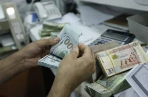 زايو :  عملية جمركية استثنائية … ملايير وذهب وألماس في قبضة السلطات !