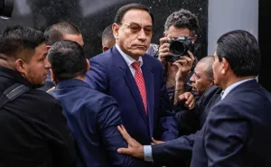 لا خوف على بلد يحاكم فيه كل مسؤول مهما علا مقامه :   الرئيس السابق لِلبيرو مارتين فيزكارّا يُدان بـ14 سنة سجناً