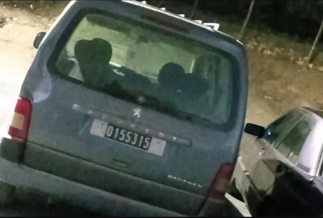 الحسيمة تحت وطأة النوم العميق للسلطة الإقليمية … استغلال سيارة جماعية لأغراض شخصية يثير جدلاً في جماعة أربعاء تاوريرت