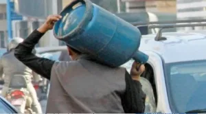 خوفا من خسارتها الإنتخابات … حكومة أخنوش تؤجل ملف الزيادة في “البوطا” وتراهن على التهدئة قبل استحقاقات 2026