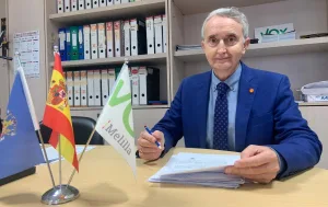 حزب “فوكس” يطالب بإغلاق مركز إيواء القاصرين في مليلية وإعادة الأطفال إلى المغرب