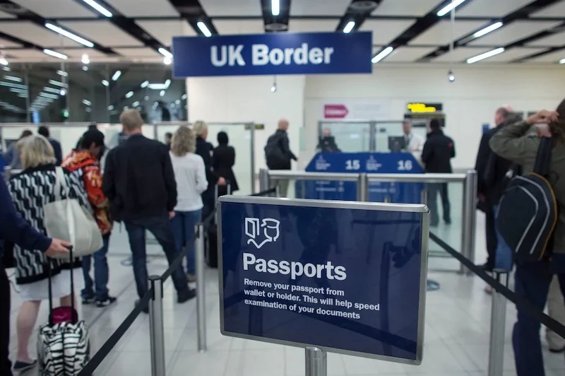 بريطانيا تهدد ثلاث دول أفريقية بوقف تأشيرات الدخول بسبب المهاجرين غير الشرعيين