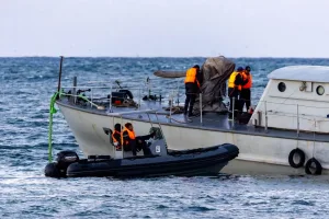 مصاريف إنقاذ زورق مغربي تابع للبحرية الملكية بسواحل مليلية يشعل الجدل في إسبانيا