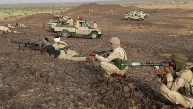 مالي على حافة الهاوية.. القاعدة تُحاصر باماكو والعالم يترقب سقوط الدولة