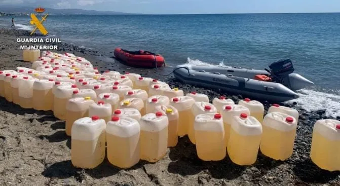 إسبانبا : محكمة قادس تصدر أربع سنوات سجناً لمهرب وقود كان يدعم شبكات المخدرات