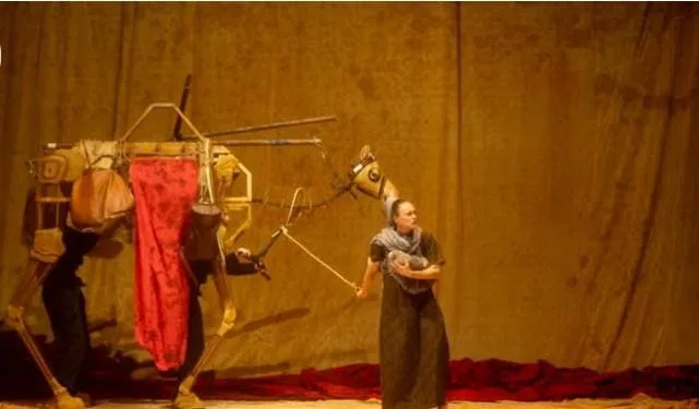 “المسيرة الخضراء على خشبة مدريد: عرض انفصالي يغفل قرار الأمم المتحدة للحكم الذاتي ويطعن في السيادة المغربية”