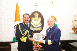 وفد للبحرية الملكية المغربية يقوم بزيارة رسمية إلى الهند