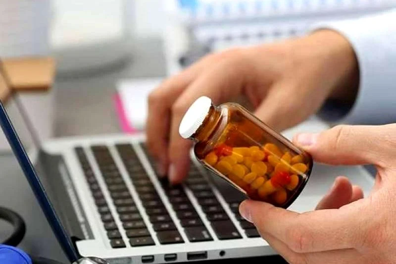 البرلمان المغربي يتهيأ لتشكيل لجنة لتقصي الحقائق في صفقات الأدوية