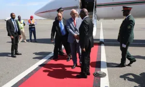 إبراهيم غالي يحط الرحال في أنغولا للمشاركة في القمة الأفرو-أوروبية