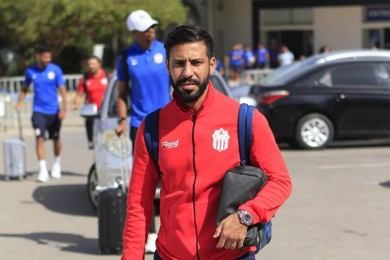 متولي يرفع دعوى قانونية بعد منعه من التدريبات الجماعية في اتحاد طنجة