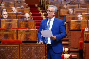 المعارضة تنتقد أداء الوزير زيدان وتكشف عن تعثر مئات المشاريع الاستثمارية بالمغرب