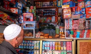 مزور: التاجر المغربي ركيزة أساسية في الاقتصاد الوطني والحكومة تواكب تحولات القطاع