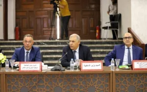 لفتيت ينتقد “البيجيدي” ويعتبر الجدل حول المحاضر مرتبطاً بنتائج الاقتراع