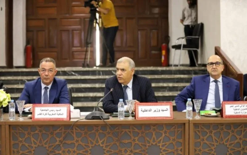 لفتيت ينتقد “البيجيدي” ويعتبر الجدل حول المحاضر مرتبطاً بنتائج الاقتراع