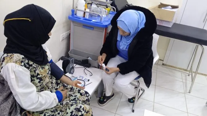 الوحدات الطبية المتنقلة بأزيلال تقرب العلاج الصحي من القرى والجبل