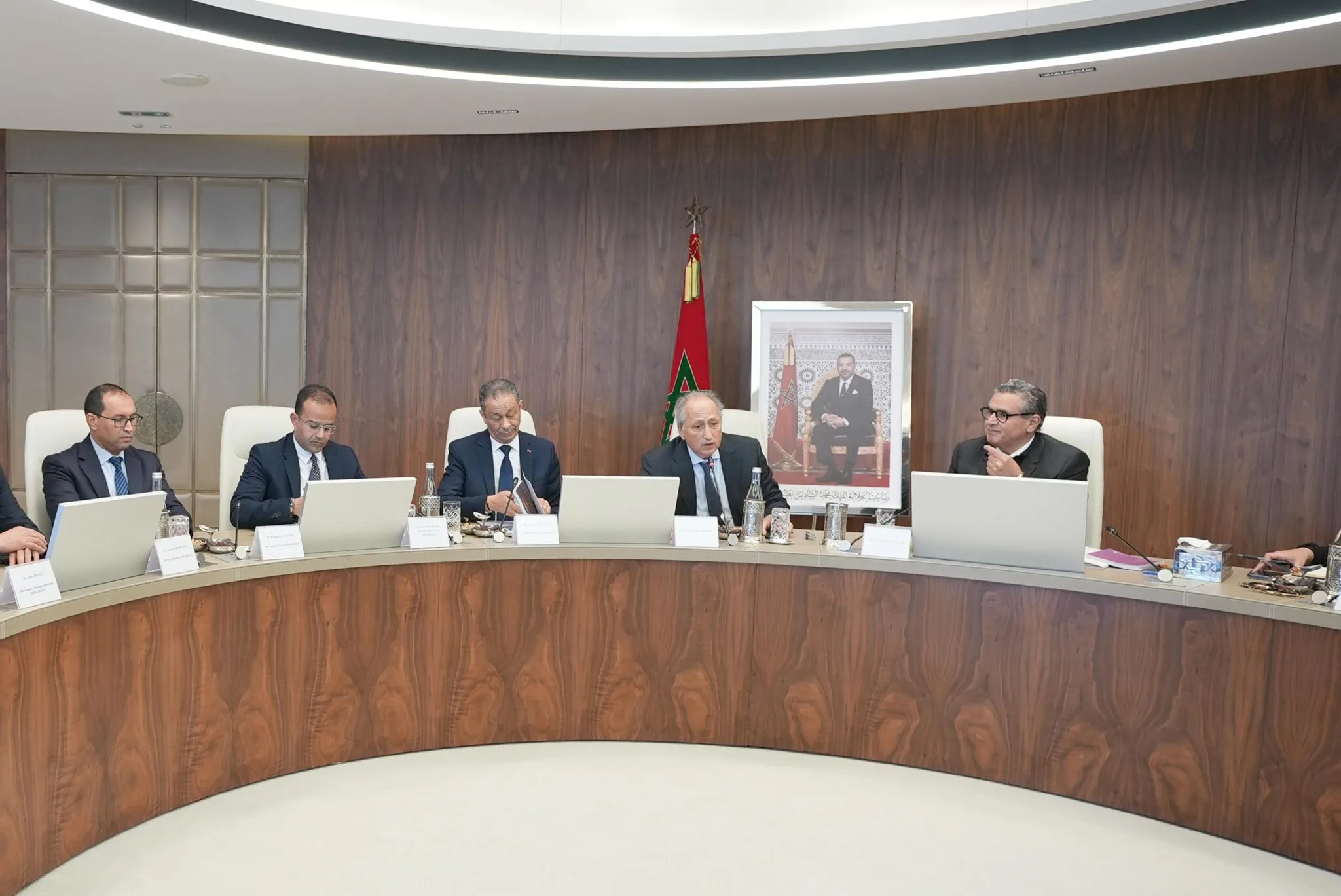 أخنوش يقود اجتماعا حاسما لتسريع تأهيل الملاعب استعدادا للاستحقاقات الكروية الكبرى