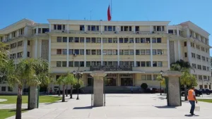 ولاية طنجة تفتح تحقيقاً في تضارب مصالح مستشار جماعي وتستعد لإحالة الملف على القضاء