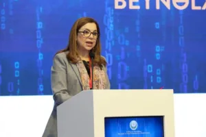 المغرب يدعو من باكو إلى تعزيز التعاون الدولي لحماية الأطفال في الفضاء الرقمي