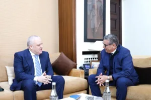 رئيس الحكومة يتسلم تقرير 2024 حول تمويل الإرهاب وغسل الأموال