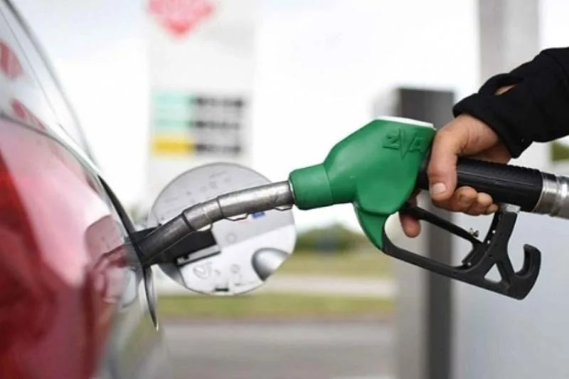 تحقيق موسع لمفتشية المالية يكشف اختلالات خطيرة في نفقات المحروقات