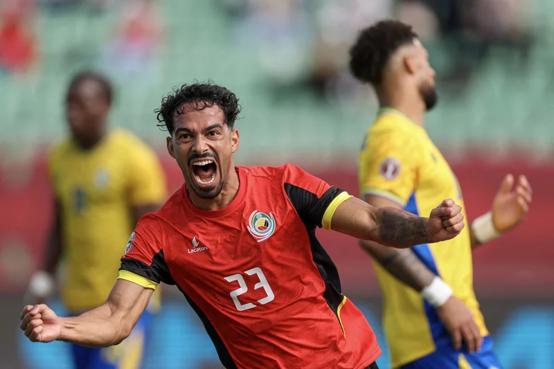 الموزمبيق ينعش آماله في كأس إفريقيا بانتصار مثير على الغابون