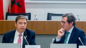 إسبانيا والمغرب يوقّعان اتفاقين زراعي وبحري… والرباط تفرض حضورها رغم مناورات بروكسيل