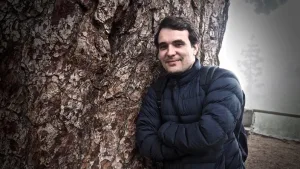 تشديد قضائي يبقي الصحافي الفرنسي كريستوف غليز خلف القضبان