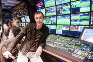 الشركة الوطنية للإذاعة والتلفزة تتولى تغطية جزء من مباريات كأس إفريقيا بالملاعب المغربية