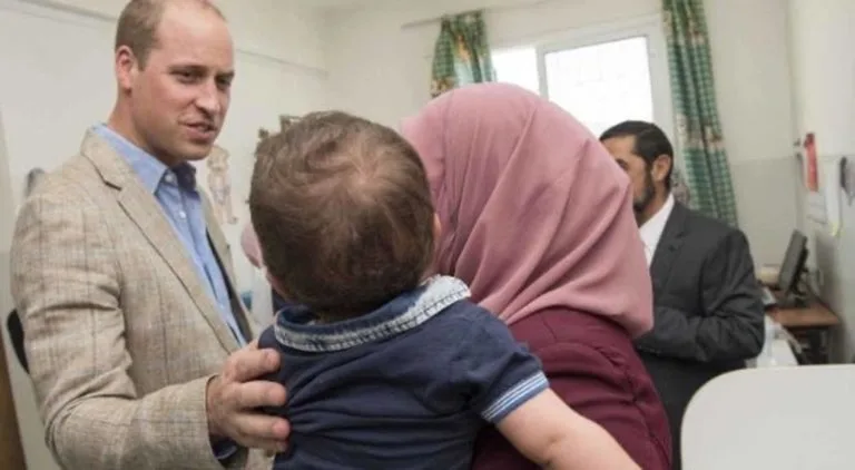 الأمير ويليام يستقبل أطفالاً من غزة في بريطانيا ويعبّر عن تقديره لشجاعتهم