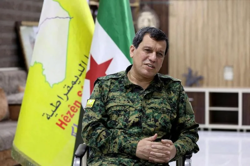 تأجيل زيارة قائد “قسد” إلى دمشق وسط مساعٍ لدمج القوات في مؤسسات الدولة السورية