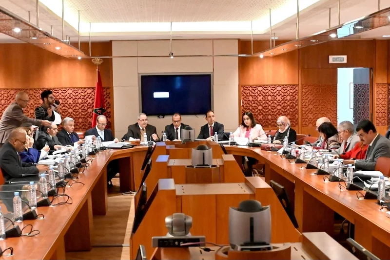 “مجلس الأمناء” يفجّر نقاشًا حادًا داخل لجنة التعليم بمجلس النواب