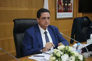 خلاف سياسي وقضائي بين رئيس جهة الشمال ومدير ديوان عمدة طنجة يتصاعد أمام المحكمة