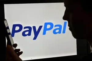 باي بال تسعى لإنشاء بنك خاص لتوسيع خدماتها المالية والائتمانية