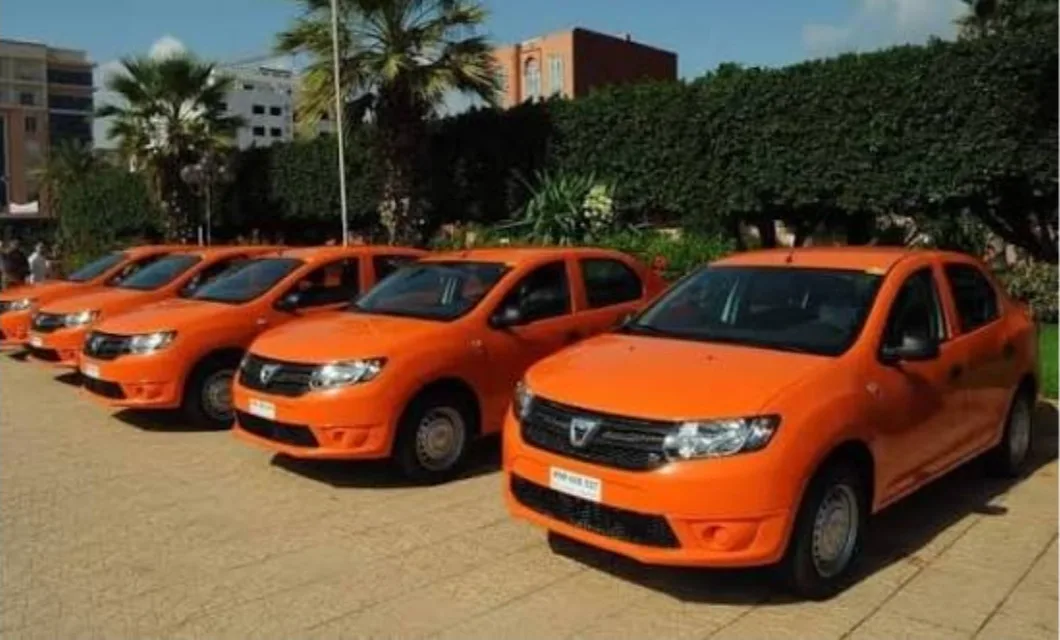 بركان :    فوضى سائقي الطاكسيات .. نقاش حول تنظيم خدمة النقل الحضري