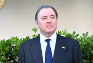 ديوك السفير الأمريكي الجديد يحل بالمغرب