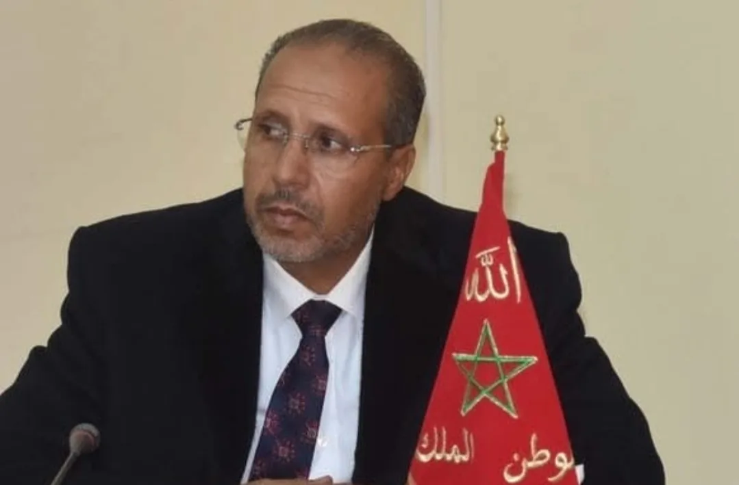 الدريوش :      استغلال النفوذ الحزبي يمنح جماعة أولاد بوبكر طفرة غير مسبوقة في مشاريع طرقية والبنية التحتية