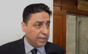 حجيرة في الناظور لحضور لقاء حول موضوع التجارة الخارجية