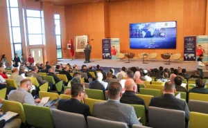 من الناظور … كاتب الدولة يطلق أولى محطات منتدى الجهات حول “الجهات رافعة في التصدير”